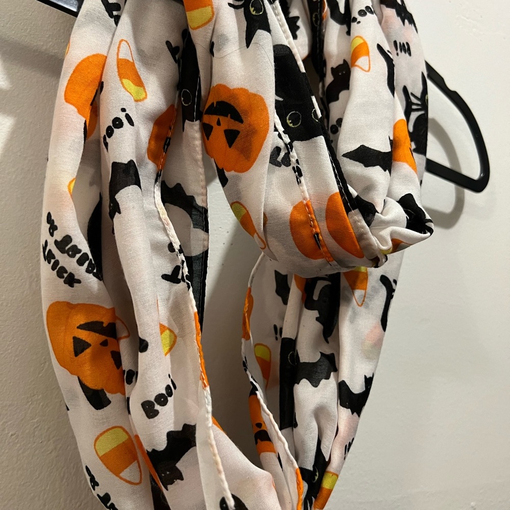 Halloween Women’s Infinity Wrap Cowl Scarves Trio Bundle Sugar Skull Pumpkin Bat - Picture 10 of 12